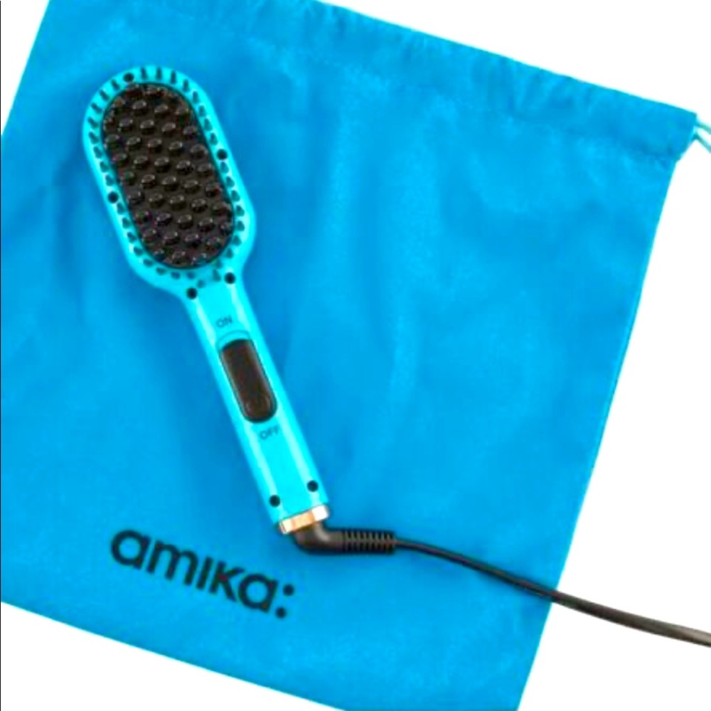 Amika hair straightening brush